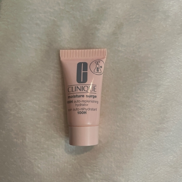 Clinique moisture surge 100h travel size - Picture 7 of 7